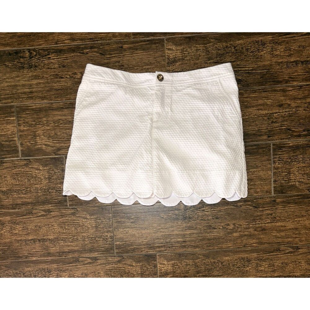 Lilly Pulitzer White Seersucker Scalloped Hem Skort - 8